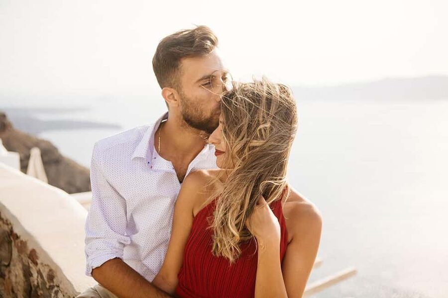 Santorini Unfiltered: Luxury Photoshoot with a Photographer - The Secret Stop: Where Photos Become Personal