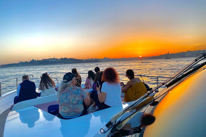 Scenic Bosphorus Sunset Cruise – 2.5 Hours of Luxury & Views - The Kabataş Meeting Point: A Quick Check-In, Then You’re Gone