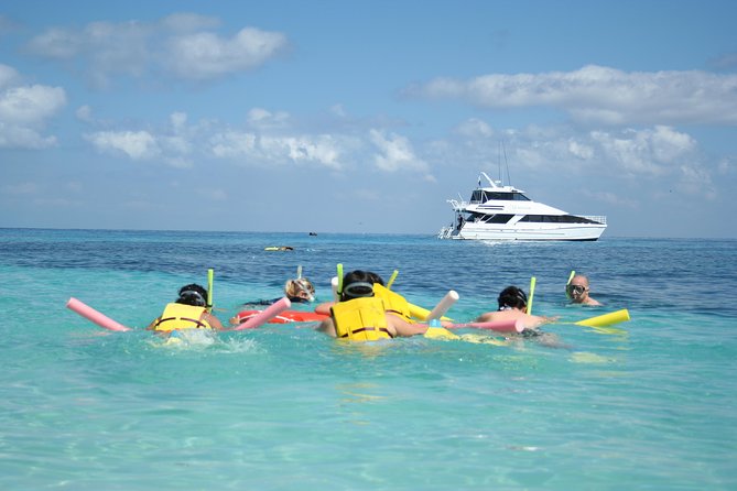 Seastar Luxury Outer Great Barrier Reef Island and Reef Tour - Sea conditions and the seating reality when it’s full
