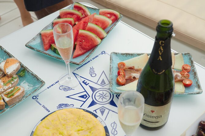 Shared Luxury Yacht Cruise with Champagne and Tapas - Wildlife Sightings: You Might See More Than Just Water
