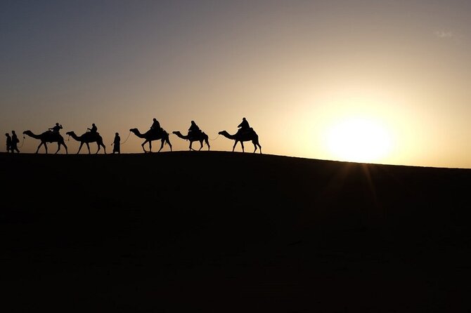 Shared Marrakech Desert Tour with Luxury camp - Day 2: Todgha Gorge, Tinjadad lunch, and Erg Chebbi at sunset