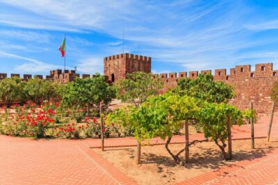 Silves and Monchique Wine Taste Premium - Private> VTours Algarve - Silves Cathedral: a quick entry with photo-friendly moments
