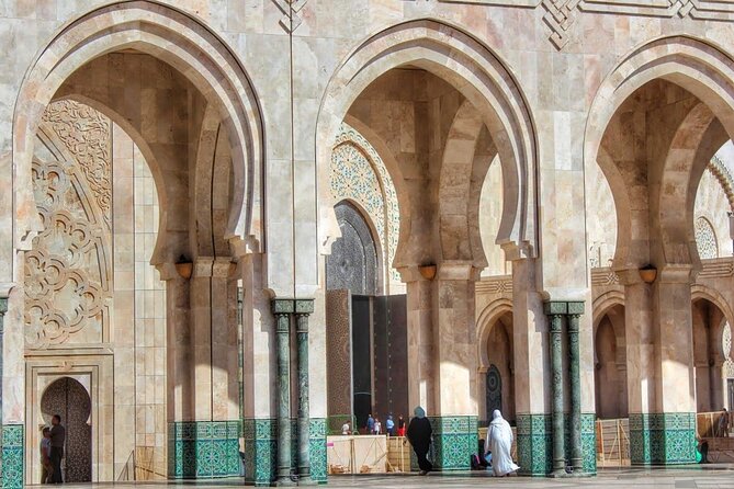Skip the line Hassan 2 mosque Premium Tour entry ticket included - Hassan II Mosque interiors: mosaics, stained glass, and the minaret