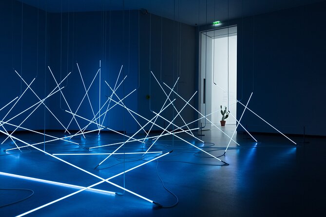 Skip-the-line Ticket Premium Access to Fondation Louis Vuitton - The architectural plans collection: why this is more than a bonus room