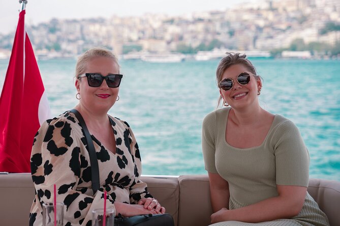 Small-Group 2 Hours Bosphorus Luxury Yacht Cruise in Istanbul - What this Bosphorus cruise is really like in 2 hours