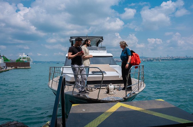 Small-Group 2 Hours Bosphorus Luxury Yacht Cruise in Istanbul - Dolmabahçe Mosque: monumental waterfront presence