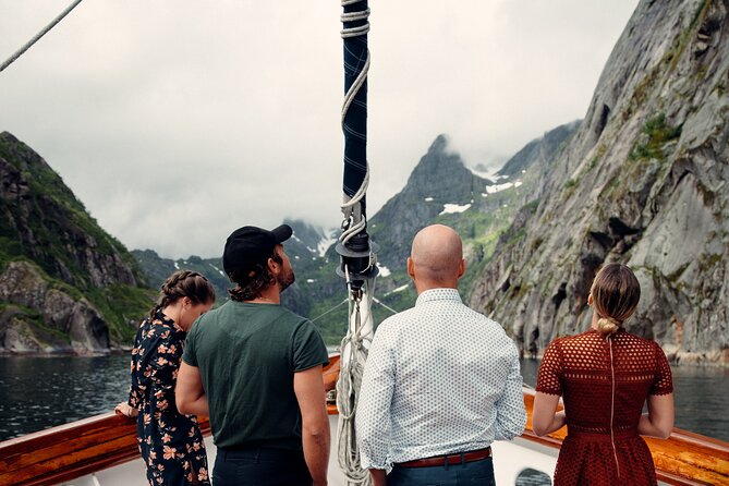 Small Group Luxury Cruise to Trollfjord on a 33m Classic Yacht - Norwegian lunch and onboard dinner: what the meal service changes for you