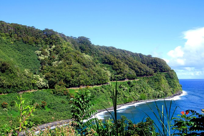 Small-Group Luxury Tour: Road to Hana and Ka'eleku Cavern Day Trip - Ka’eleku Cavern: Pele’s lava world underground