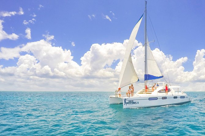 Snorkeling in Isla Mujeres, Luxury Sailing- PRIVILEGE - Key things that shape your day