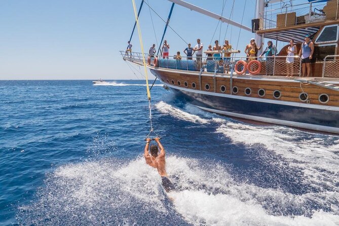Snorkeling trip to Ras Mohamed & The White Island aboard Luxury Yacht - Ras Mohamed National Park snorkeling stop: reefs, reef time, and wind