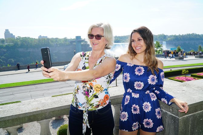 Splendours of Niagara Falls Luxury Small Group Tour from Toronto - Niagara City Cruises and the Hornblower boat ride