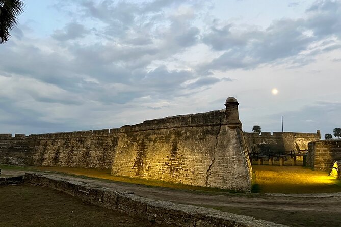 St. Augustine Ghost Tour on Premium Golf Cart with PiCk Up - Photo stops and why the cart ride helps your pictures