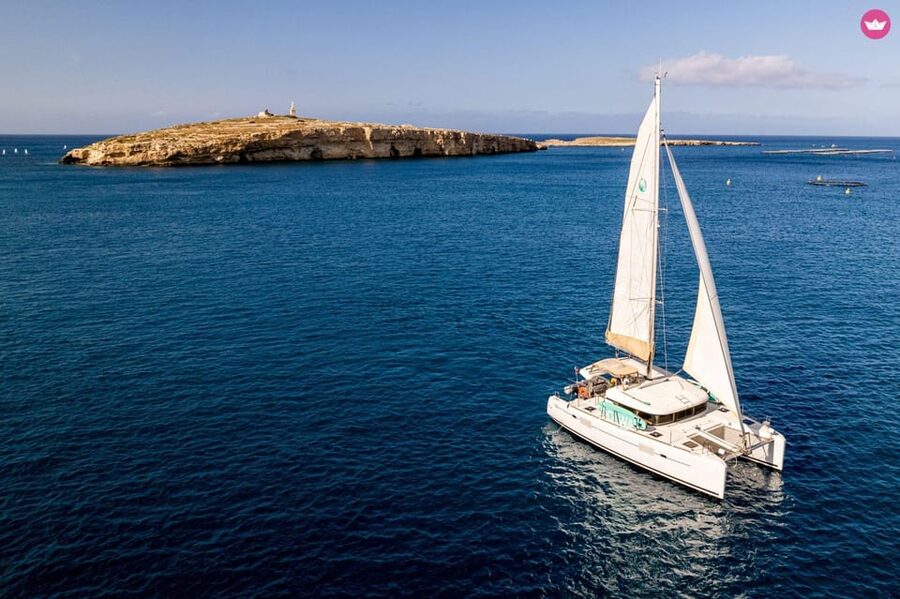 St. Paul's Bay: Half-Day Luxury Catamaran Tour with Drinks - Drinks, snacks, and the comfort factor that makes the stops better