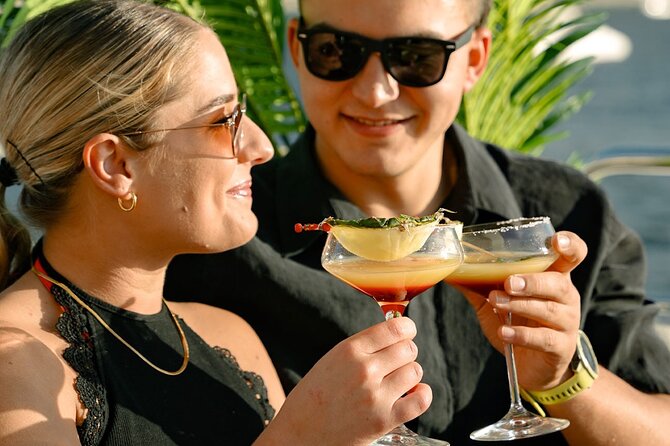 Sunseeker Superyacht: VIP Dining, Premium Drinks & Music - Drinks, Music, and the Party Volume Control