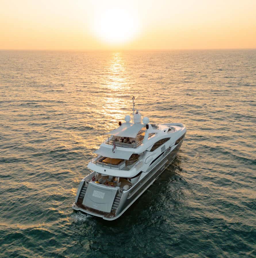 Sunseeker Superyacht: VIP Dinner, Premium Drinks& Live Music - Night party logistics: rules that affect what you’ll enjoy
