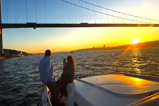 Sunset or Daytime Istanbul Guided Luxury Yacht Cruise with Snacks - The guide experience: Robert gets praise, but audio issues happen