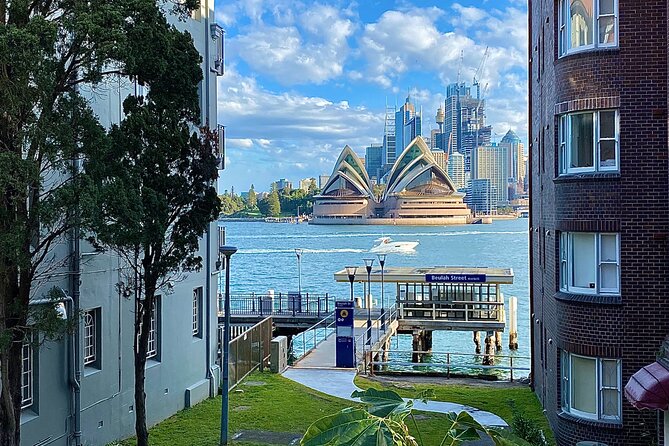 Sydney: PRIVATE City Highlights & Ocean Front Luxe Tour (4h) - Bondi Beach with surf-life context and a proper toe-dip option