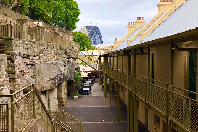 Sydney: PRIVATE City Highlights & Ocean Front Luxe Tour (4h) - Darling Harbour and Harbour Shore: a modern waterfront you can read in minutes