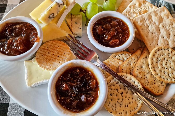 Tailored Premium Edinburgh Food Tour with Highest Quality Dishes - Lunch, Coffee/Tea, and the Included Drink: Why This Tour Costs What It Costs