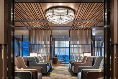 Taiwan Taoyuan International Airport Plaza Premium Lounge - Food and drinks: hot-and-cold buffet with coffee, plus some real-world limits