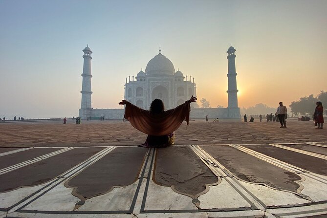 Taj Mahal skip the line luxury tour with guide - Skip-the-line access: what you gain at the gates