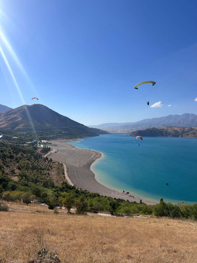 Tashkent : Premium Amirsoy, Chimgan Mountains & Charvak Lake - Amirsoy Ski Resort: Alpine Meadows, Snow Options, and the Cable Car Factor