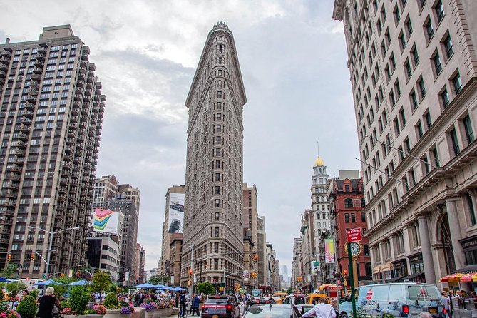 Top Rated Luxury Private VIP Tour by vehicle, Select 3 or 5 hours - Flatiron and the Village-to-SoHo storyline