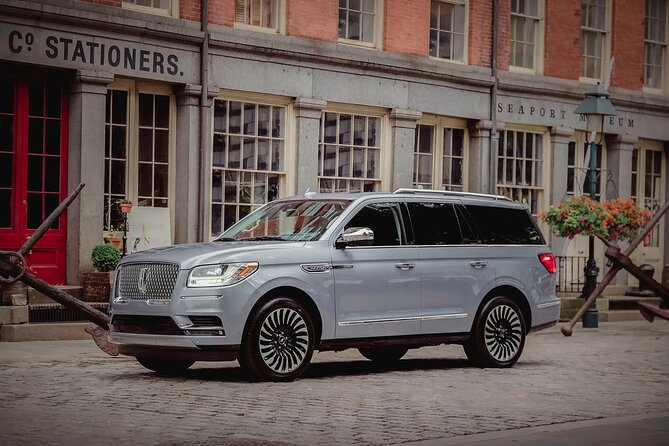 Top Rated Luxury Private VIP Tour by vehicle, Select 3 or 5 hours - Customization, photo time, and the pizza-shaped reality check