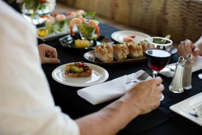 Toronto: Premium Harbor Cruise with Lunch, Brunch, or Dinner - Checking In on the Toronto Odyssey: What the Ship Experience Is Like