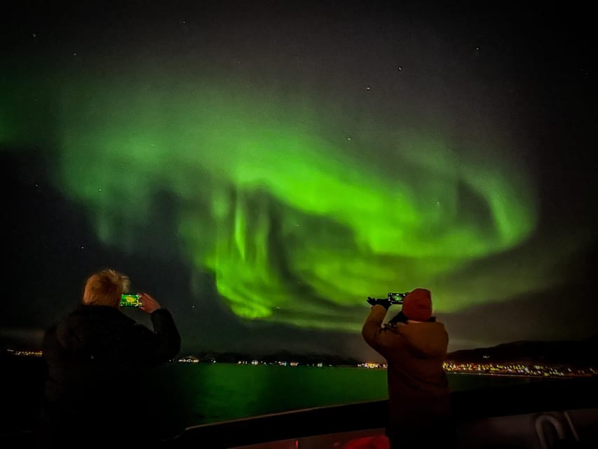 Tromso: Luxury Northern Lights Cruise with Hot Tub & Dinner - Who should book this, and who should skip it