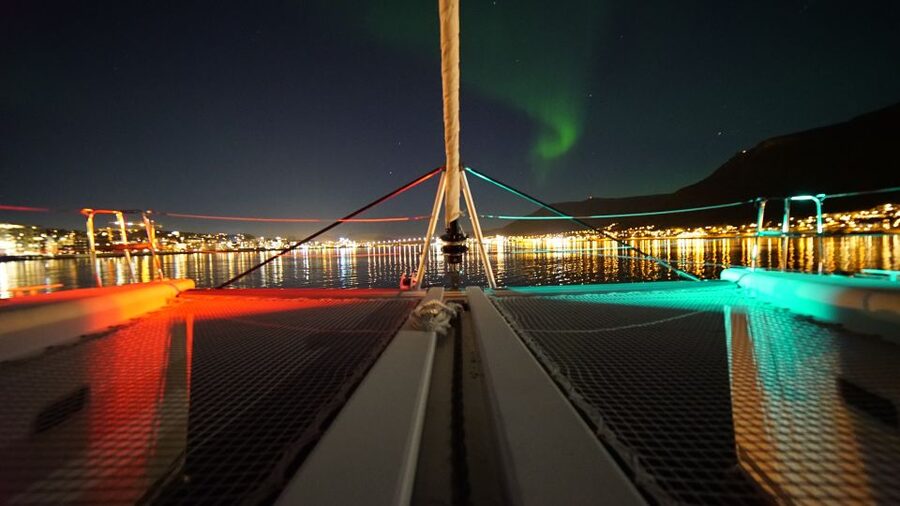 Tromsø: Northern Lights Luxury Catamaran Cruise - From the Scandic Ishavshotel jetty: getting to the floating dock