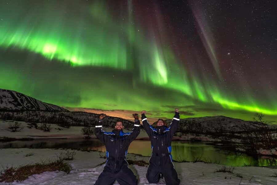 Tromsø: Premium Northern Lights Chase with Free Photos - Tromsø’s most comfortable aurora chase, with pro photos to match