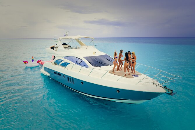 Tulum All Inclusive 4h – Luxury 58' Azimut Yacht - Snorkeling on board with included gear: plan for a swim, not a tech course
