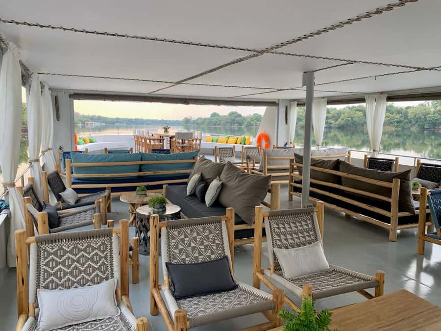 Victoria Falls: 2-Hour Luxury Zambezi River Sunset Cruise - Wildlife Viewing on the Zambezi: Why You Might See a Lot
