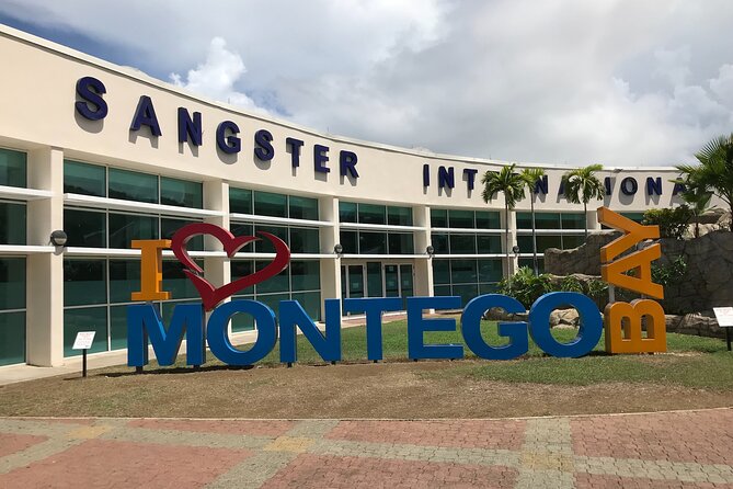VIP Luxury Montego Bay Airport Transfer to Montego Bay/ Falmouth - VIP Pickup at MBJ Arrivals: the Part That Removes the Stress