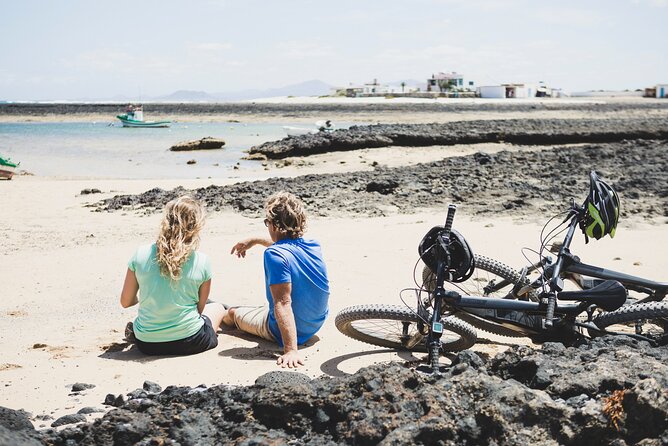 Volcanic Discovery PREMIUM eBike Tour: 35 km - Getting the most out of the guide-led pacing