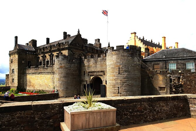 Wallace monument, Stirling Castle, Linlithgow Palace Private Tour - The Real Value: A Private Day That Cuts Through Travel Friction