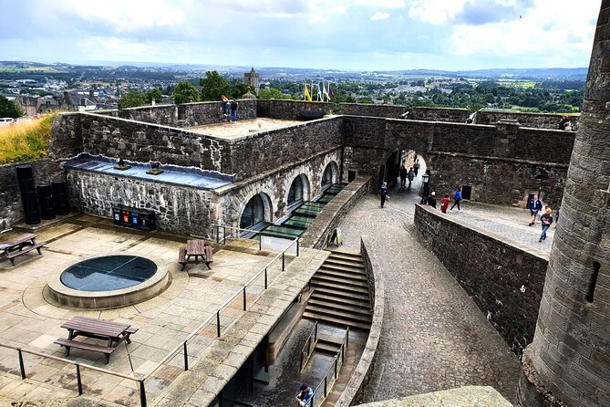 Wallace monument, Stirling Castle, Linlithgow Palace Private Tour - Linlithgow Palace Ruins: Mary Queen of Scots’ Starting Point Atmosphere
