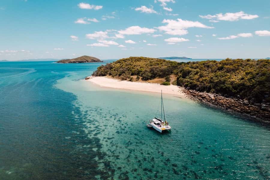 Yeppoon: Great Keppel Island Luxury Sail & Snorkel Day Tour - Key things that make this tour worth your time