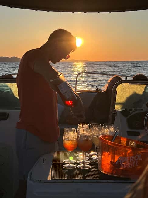 Zadar: Romantic, Luxury Sunset Boat Tour with Aperol Spritz - Who Should Book This Zadar Sunset Boat Tour