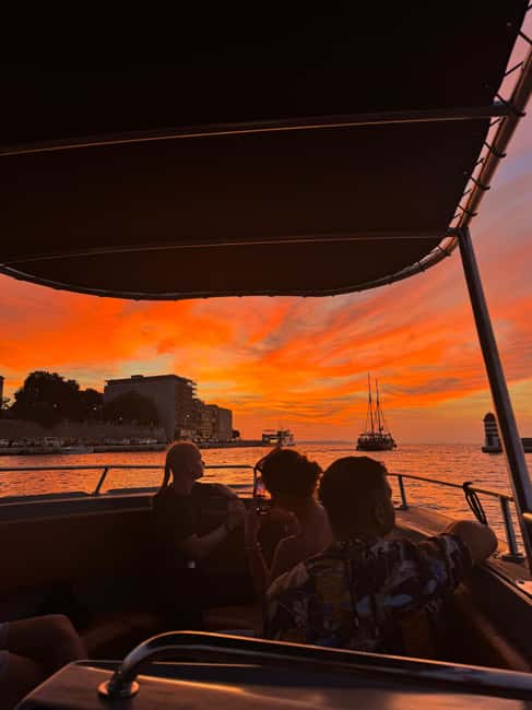 Zadar: Romantic, Luxury Sunset Boat Tour with Aperol Spritz - Should You Book It?